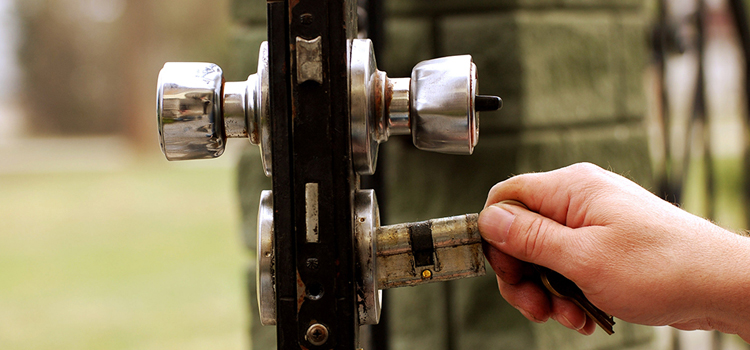 front door latch repair Coral Springs