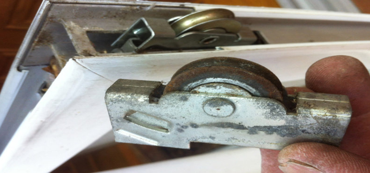 screen door roller repair in Coral Springs